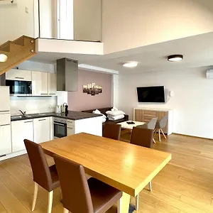  Apartment Apartments4you